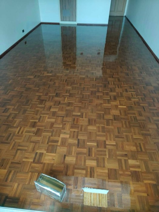 ขัดและซ่อมพื้นไม้ปาร์เกต์ โดย TCH Teamwood ช.ฉลองงานไม้