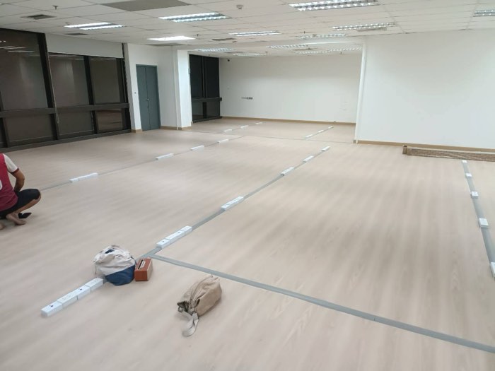 ปูกระเบื้องยาง SPC โดย TCH Teamwood ช.ฉลองงานไม้